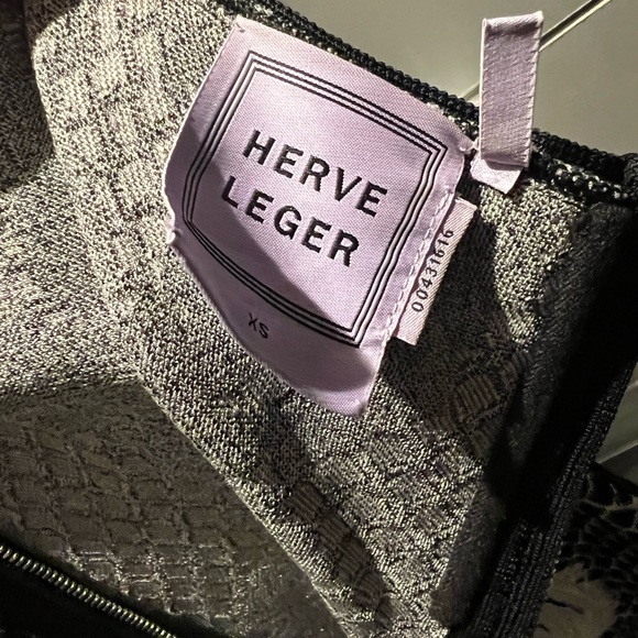 Herve Leger dress - Picture 4 of 7